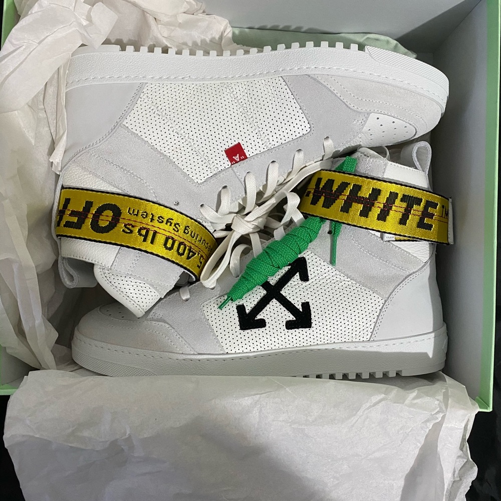 Off-White sneaker - Picture 7 of 9
